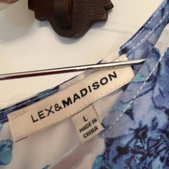 Lex & Madison Sleeveless Sheer Layered Top, Blue and White, Large - Picture 3 of 12